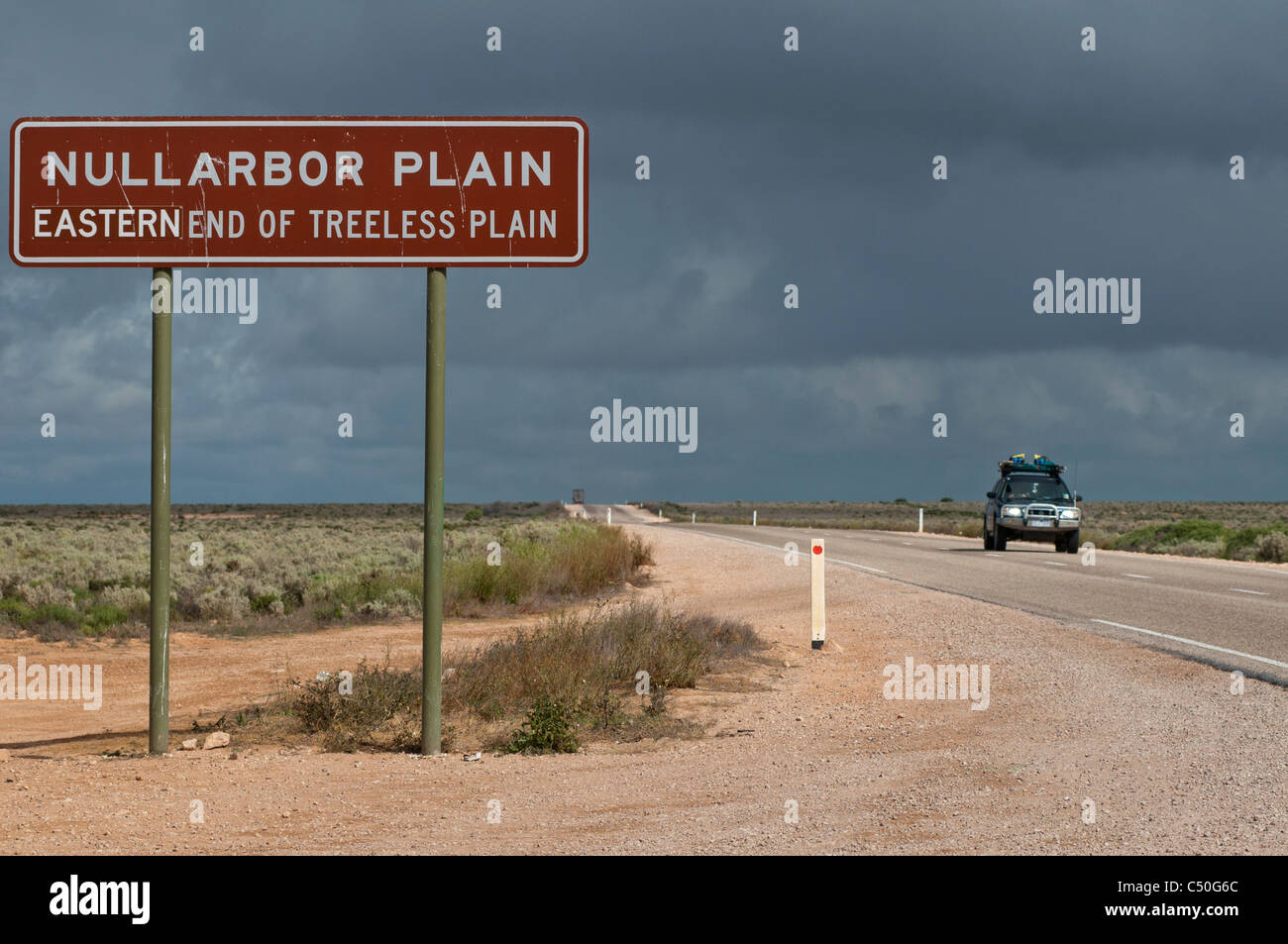 Sign near Penong at the eastern end of the Nullarbor Plain in South Australia Stock Photo