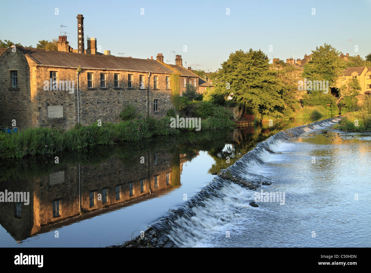 A wier on the River Aire, in Bingley, West Yorkshire Stock Photo