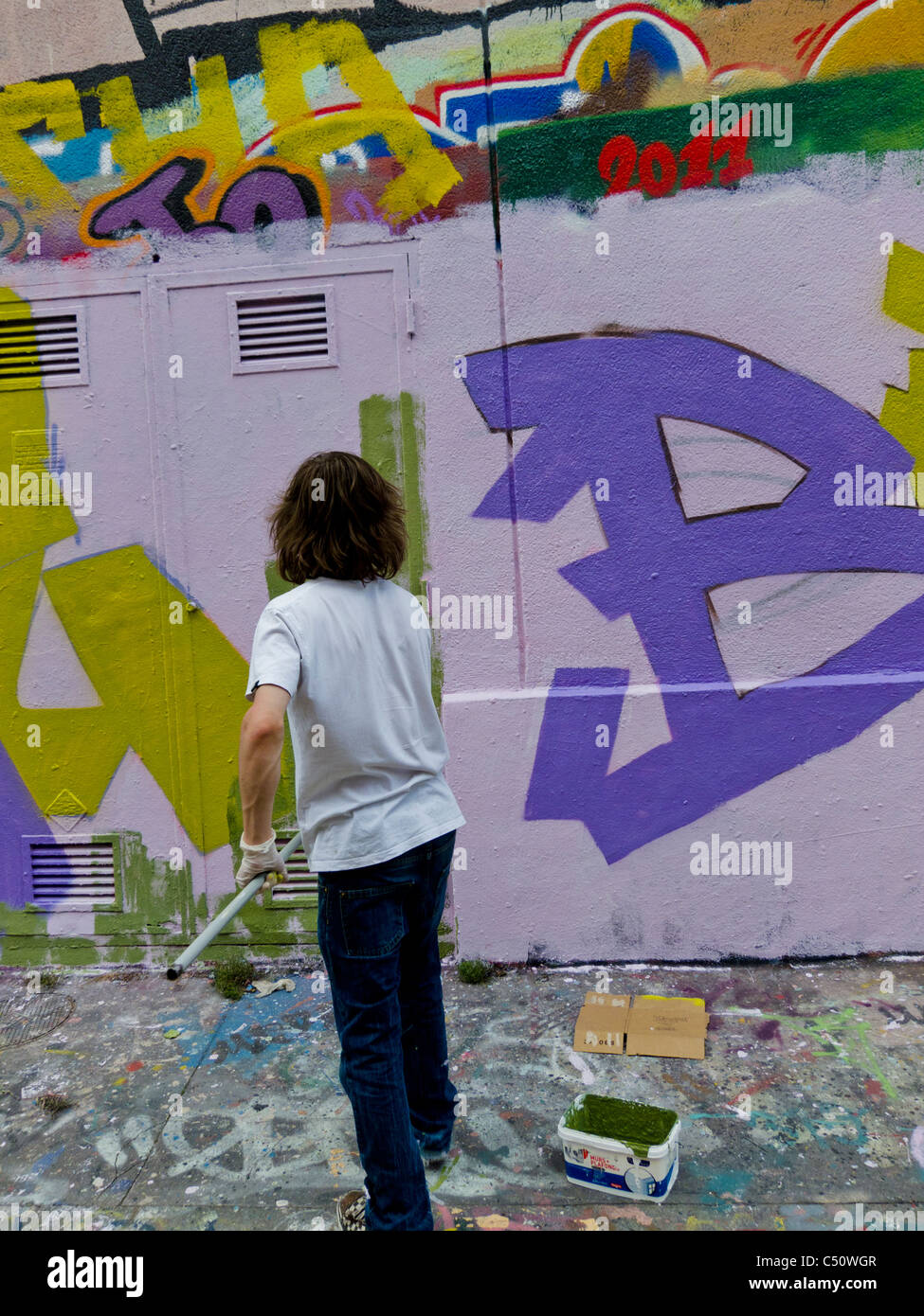 Painting artist geometric hi-res stock photography and images - Alamy