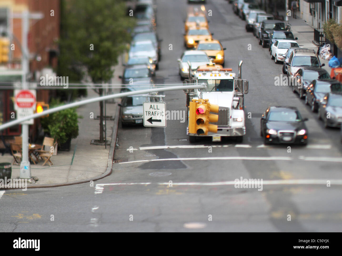 a street scene in manhattan, new york Stock Photo - Alamy
