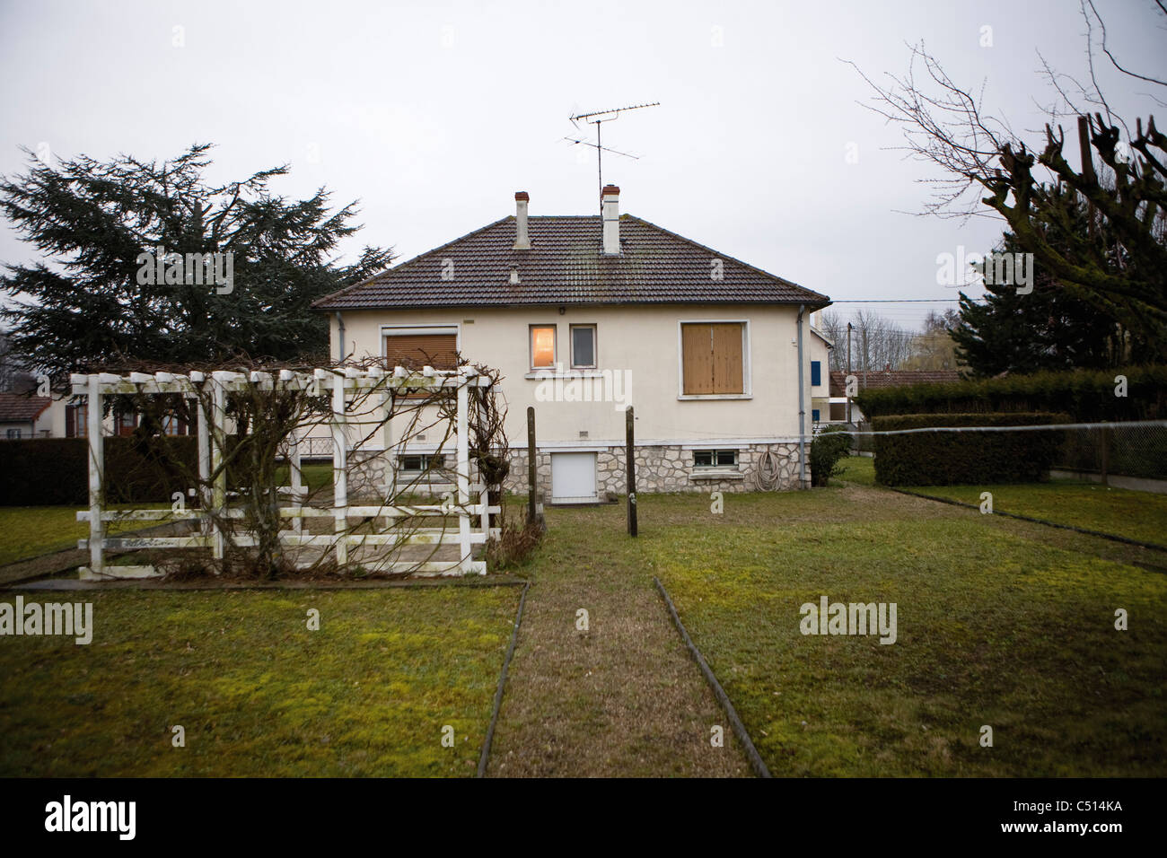 Rear of house hires stock photography and images Alamy