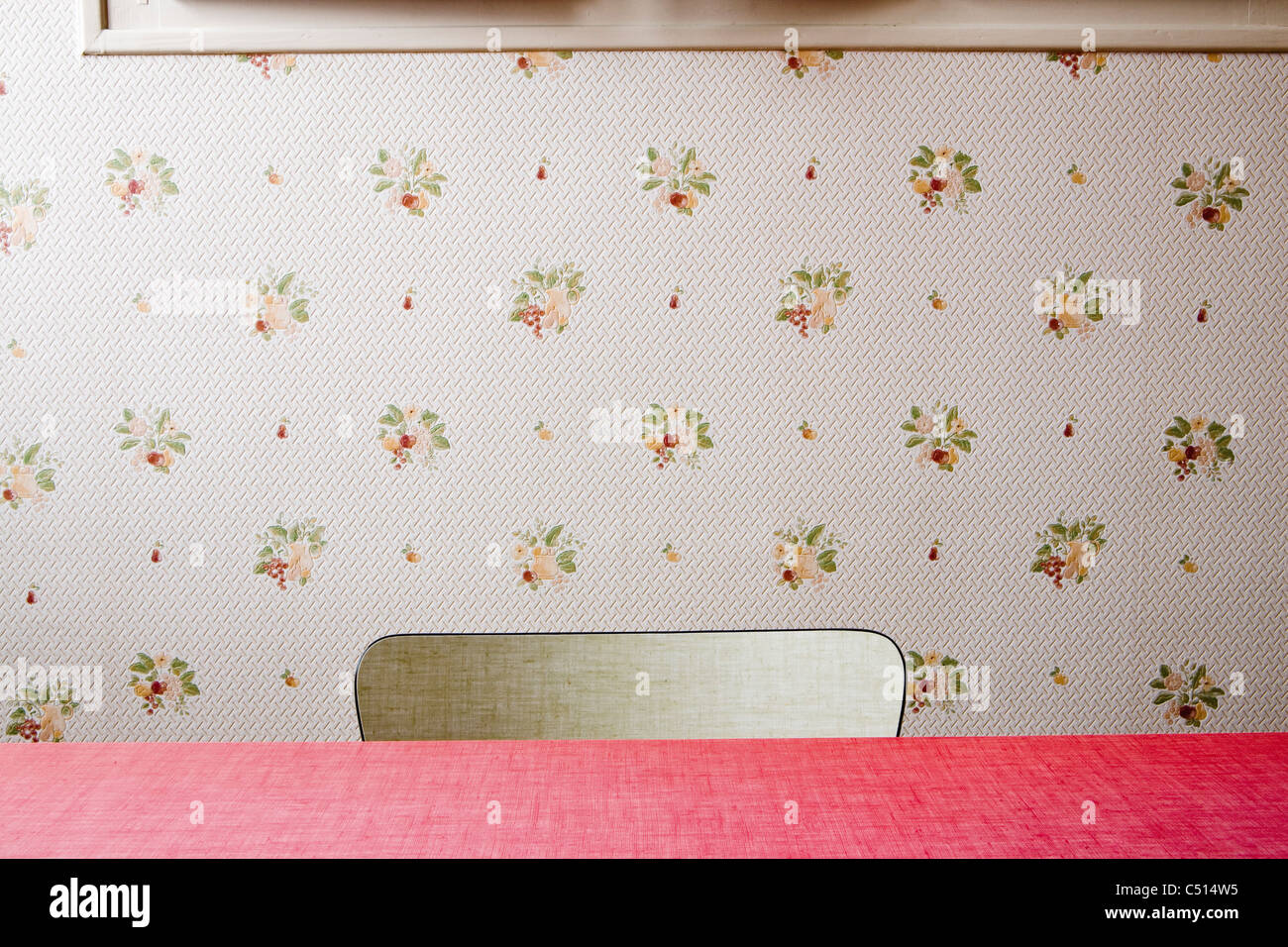 Empty chair at table Stock Photo - Alamy