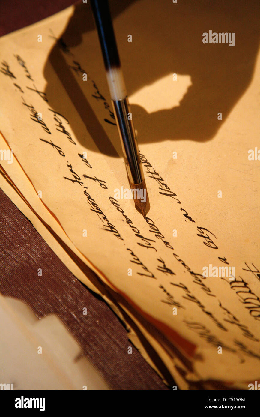 Fountain pen writing hires stock photography and images Alamy