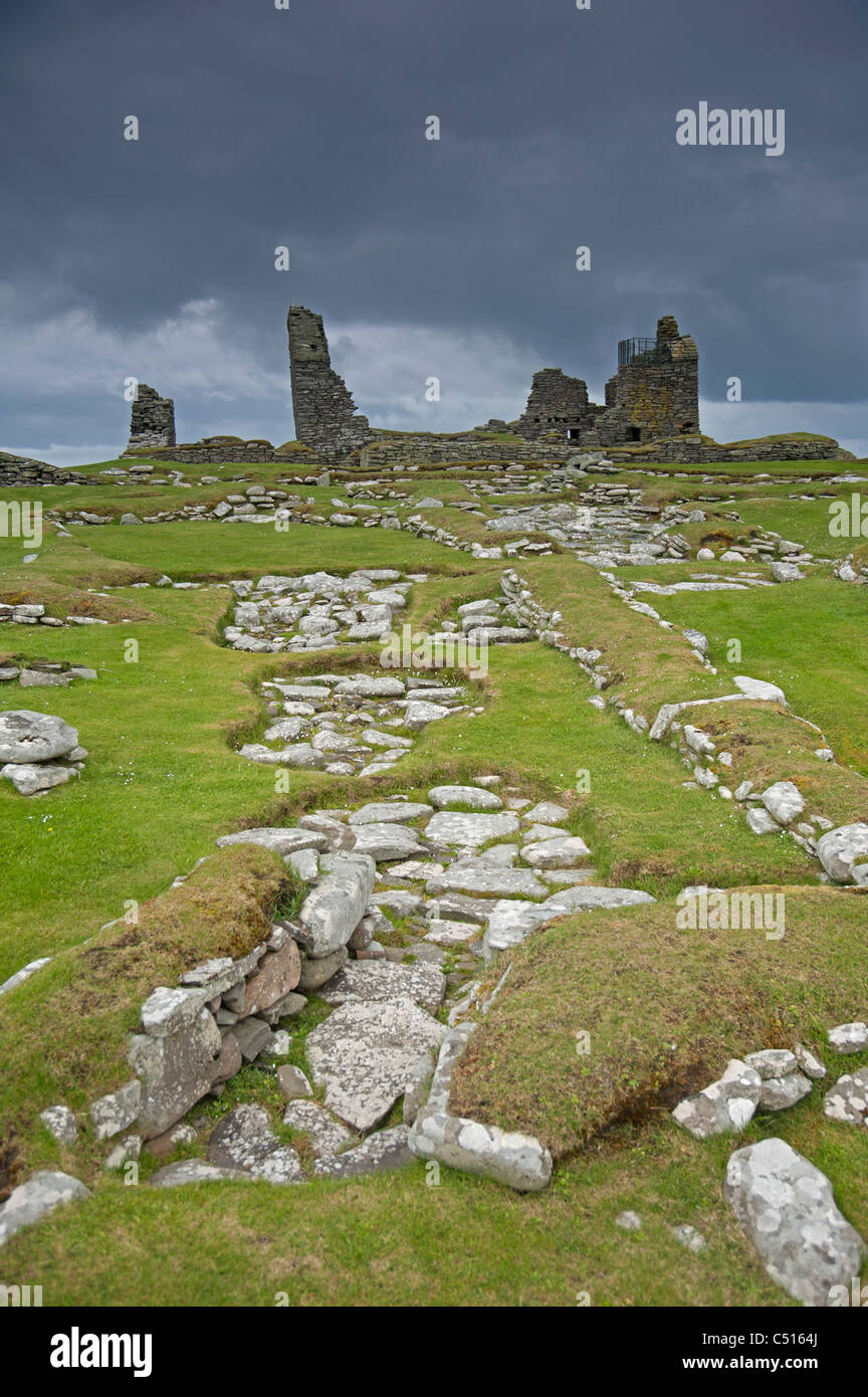 Norse and Viking early settlements and pavements, archelogical remnants at Jarlshof, Shetland Isles. SCO 7406 Stock Photo