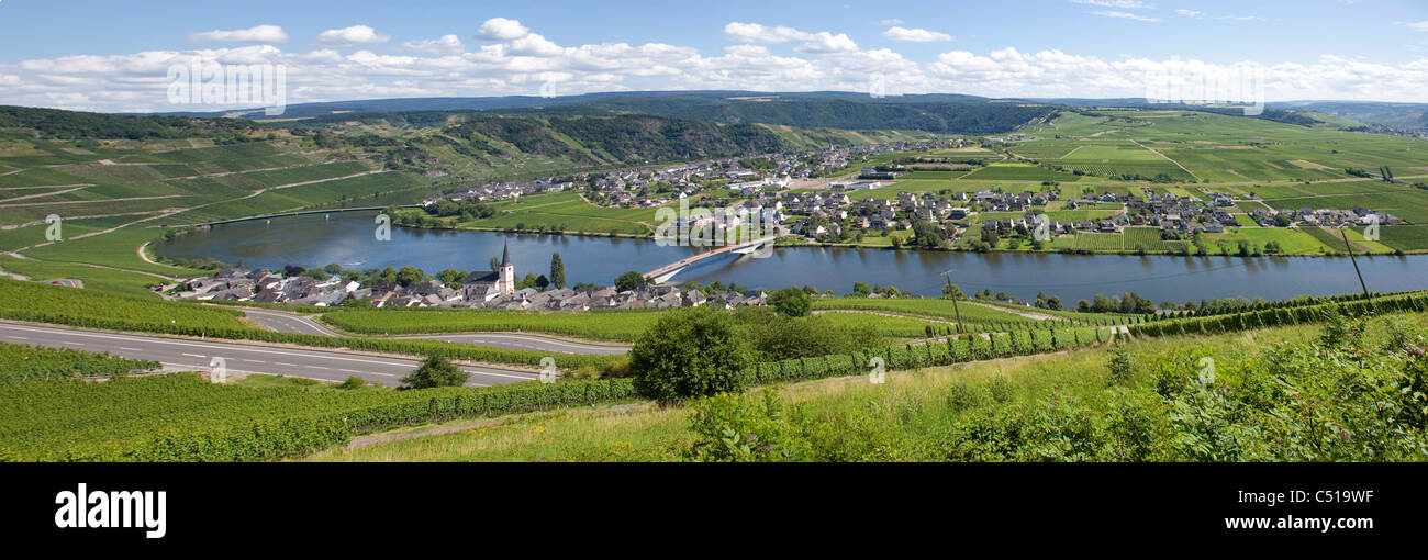 Moselle curve at the village Piesport, Moselle, Rhineland-Palatinate, Germany, Europe Stock Photo