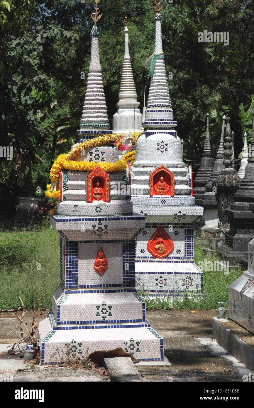 Funerary memorials at Wat Bangkapom Temple, Samut Songkhram Province, Central Thailand Stock Photo