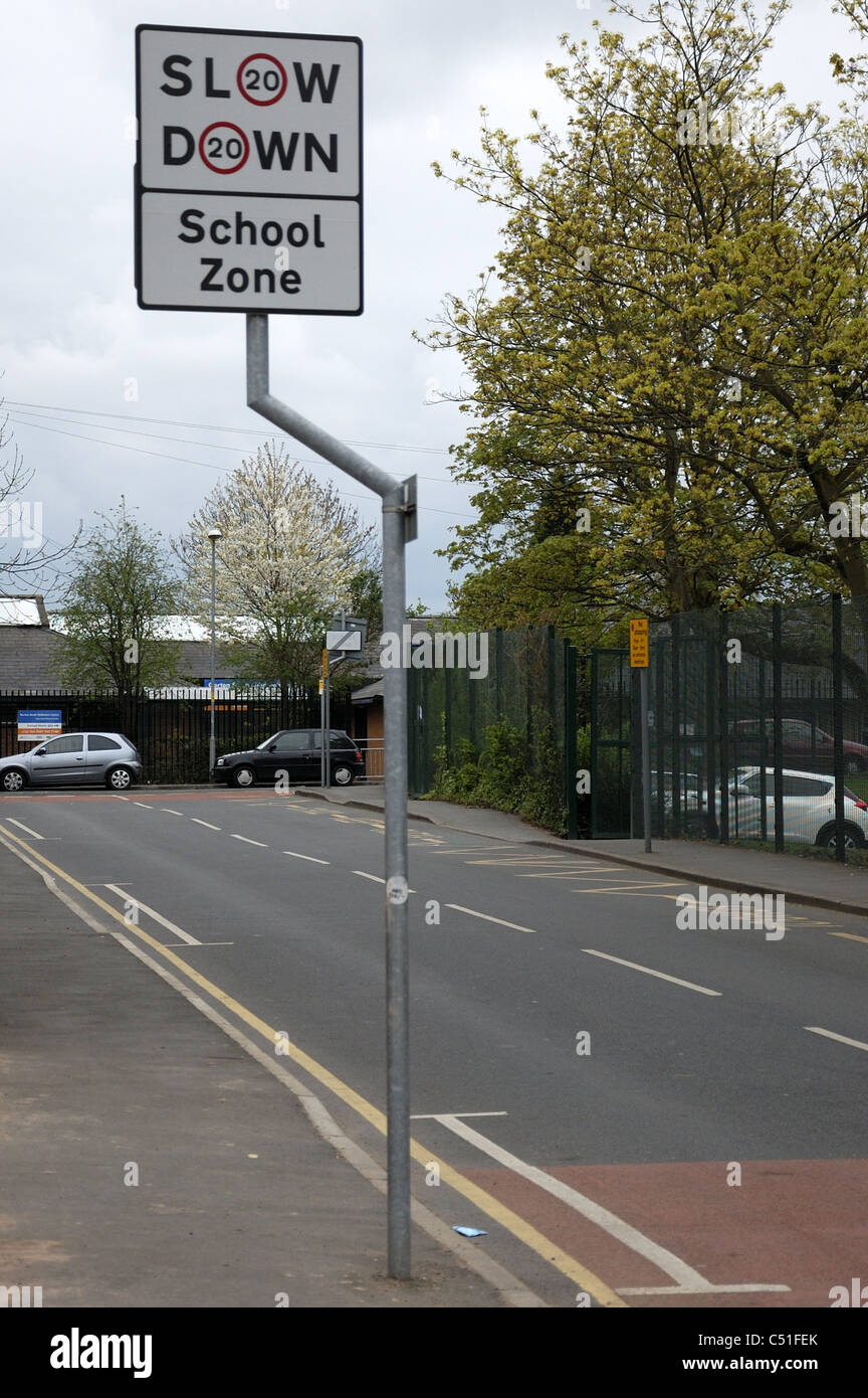 School zone 20mph speed sign limit Stock Photo Alamy