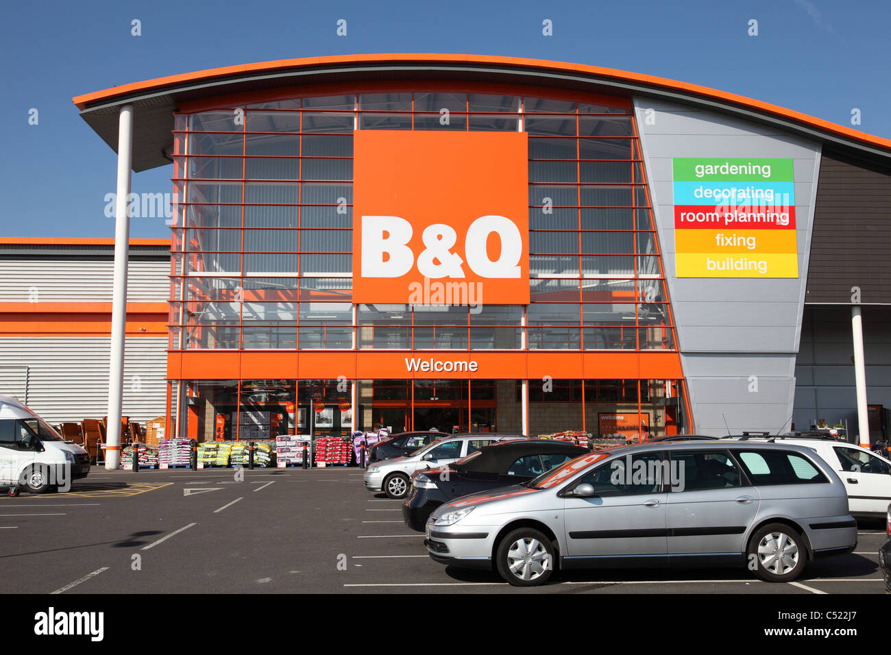 B&q diy store hires stock photography and images Alamy