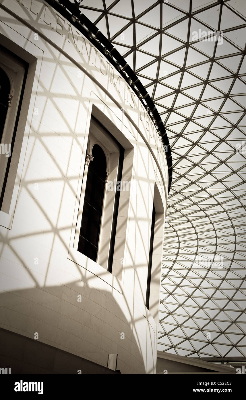 The British museum- London,  spectacular arched roof over curved building in spring 2011 Stock Photo
