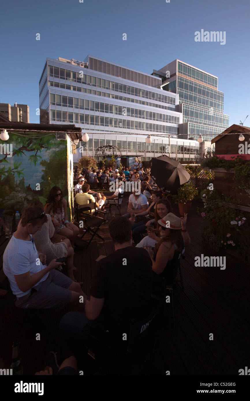 Queen of hoxton rooftop hires stock photography and images Alamy