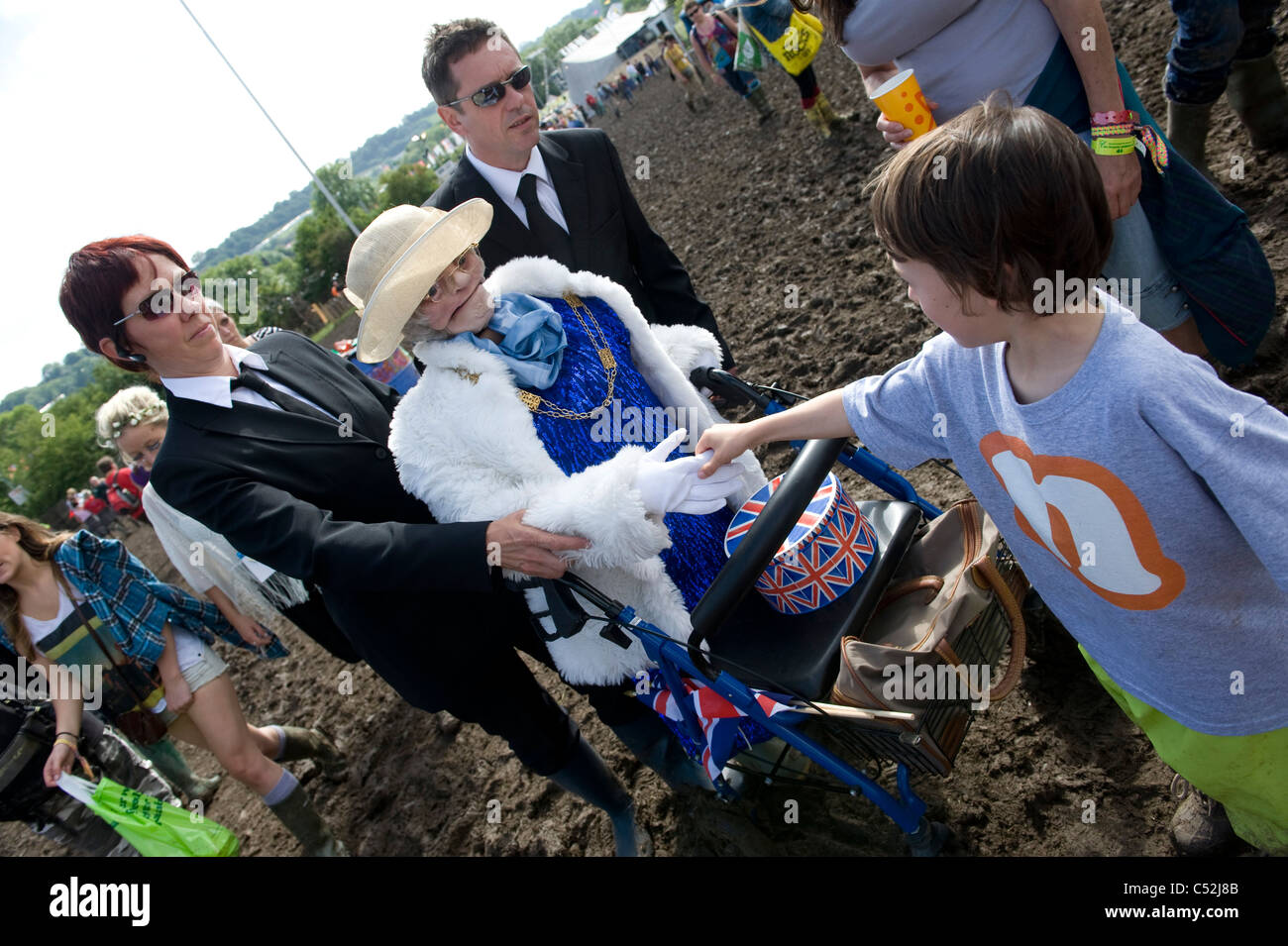 mime artists at glastonbury festival Stock Photo