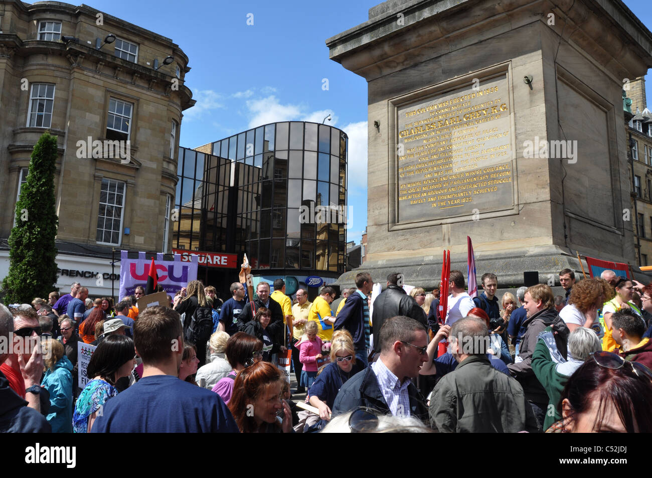 Pay strike hires stock photography and images Alamy