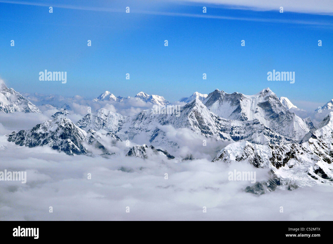 Himalaya mountain range hi-res stock photography and images - Alamy