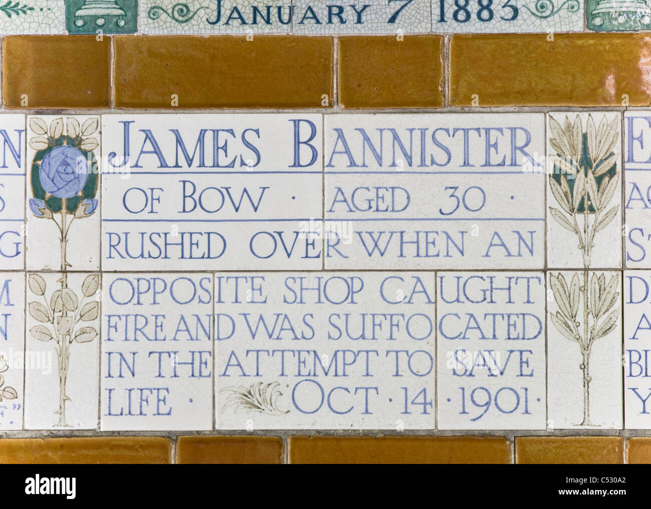 Postman's Park EC1 ceramic plaques Victorian memorial to heroic self sacrifice of Londoners City of London England Europe Stock Photo