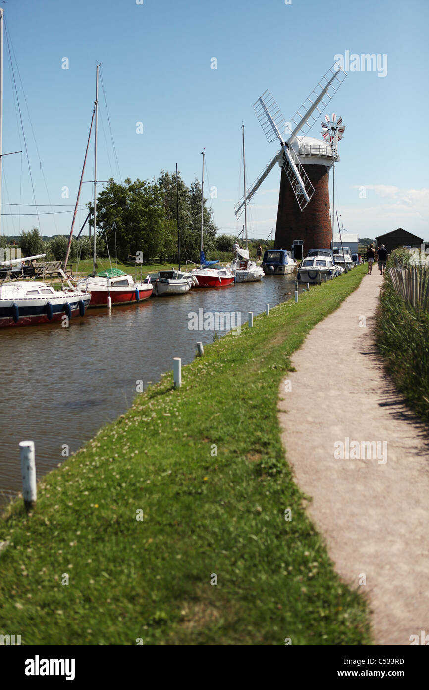 Horsey mere windpump horsey staithe hires stock photography and images