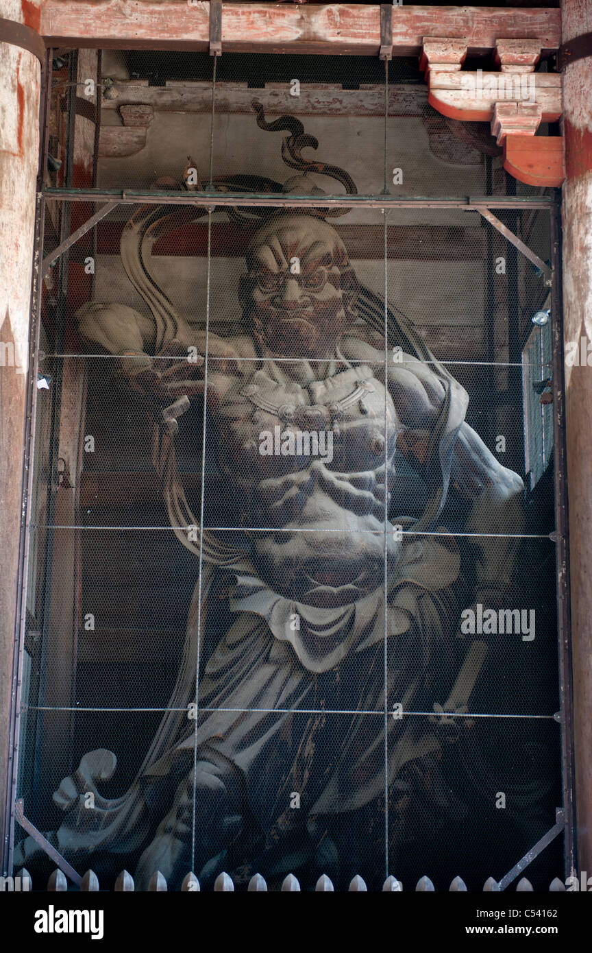 Statue of Nio guardian at Todaiji Temple, Nara, Japan Stock Photo Alamy