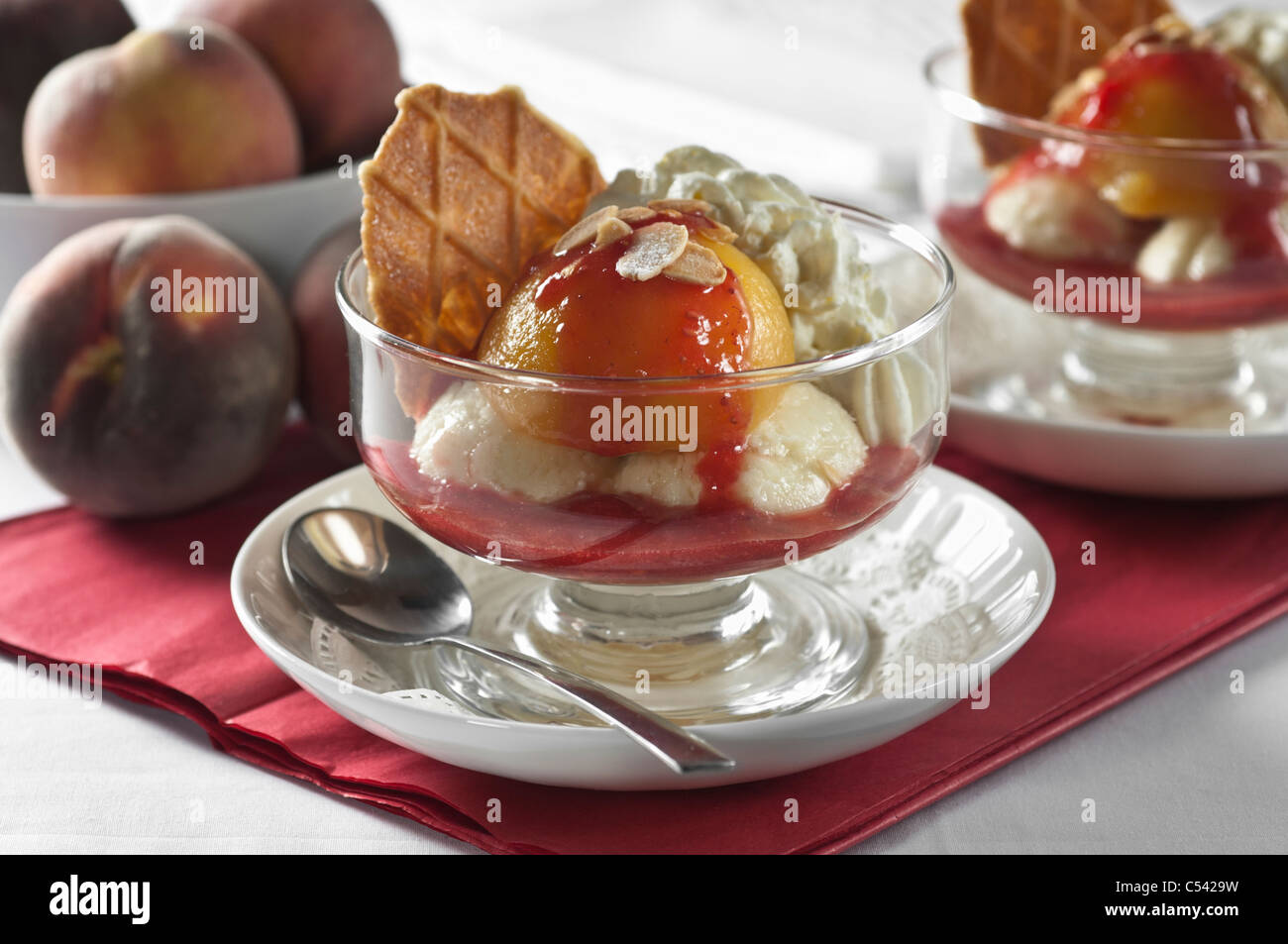 Peach Melba Traditional dessert Stock Photo Alamy