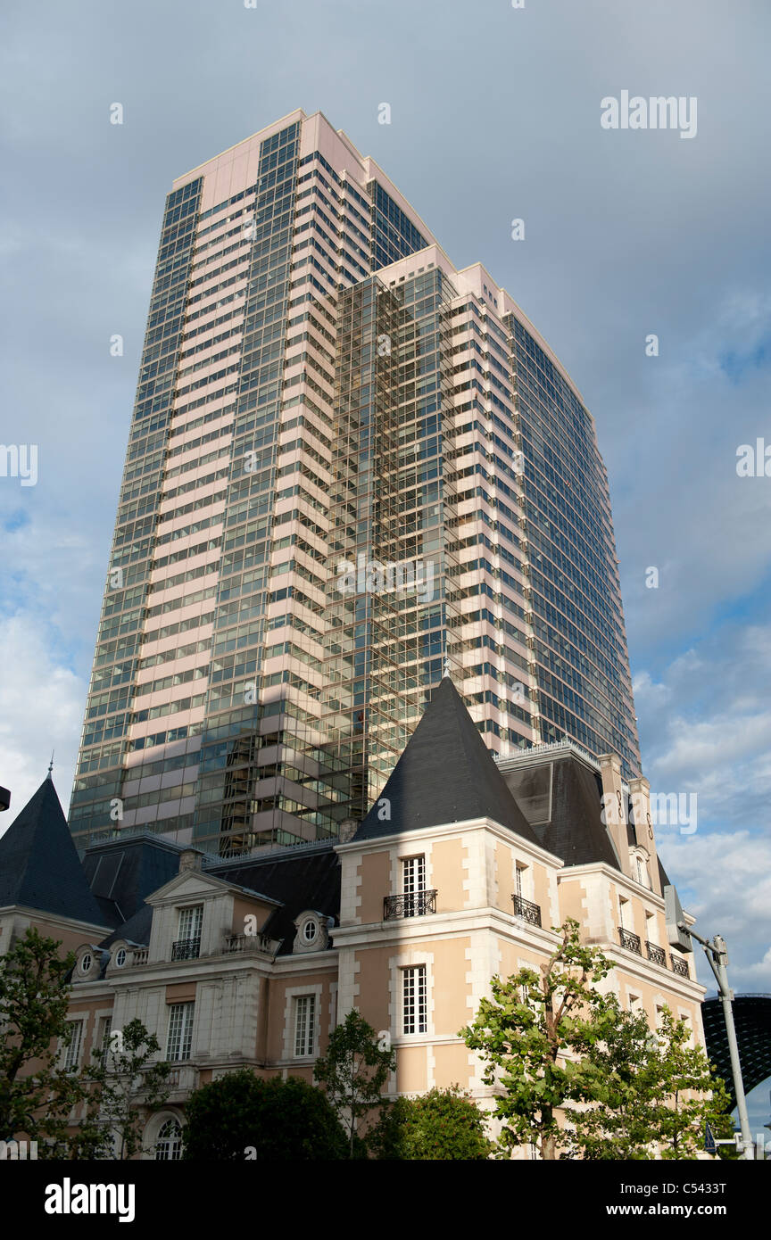 Low angle view of a building, Garden Hills Complex, Ebisu, Shibuya Ward, Tokyo, Japan Stock Photo