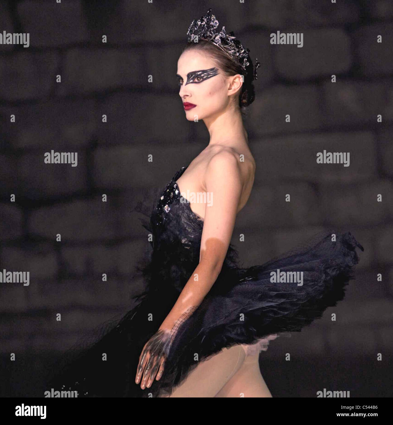 Black Swan Film High Resolution Stock Photography and Images - Alamy