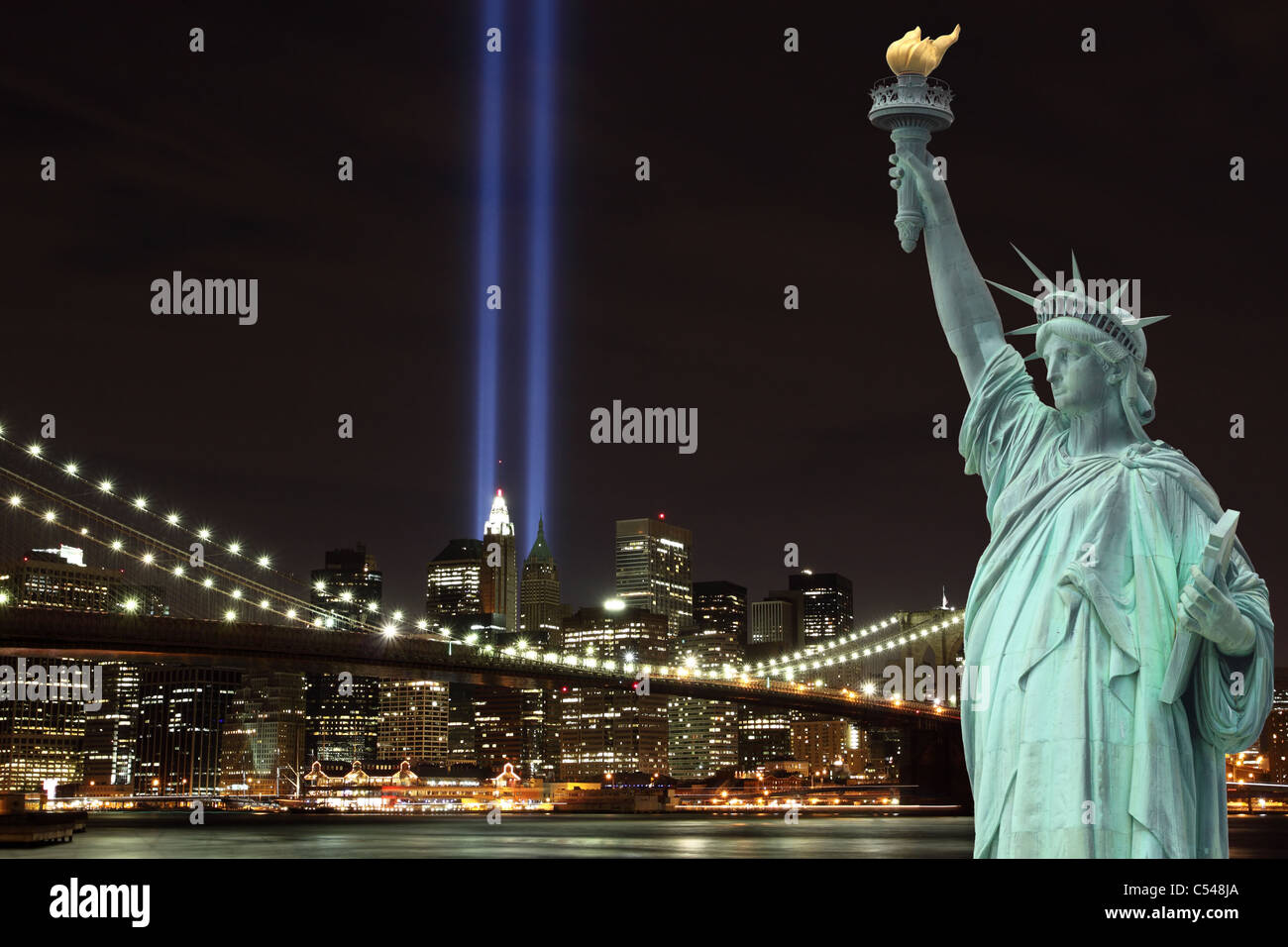 Statue night sky lights hires stock photography and images Alamy
