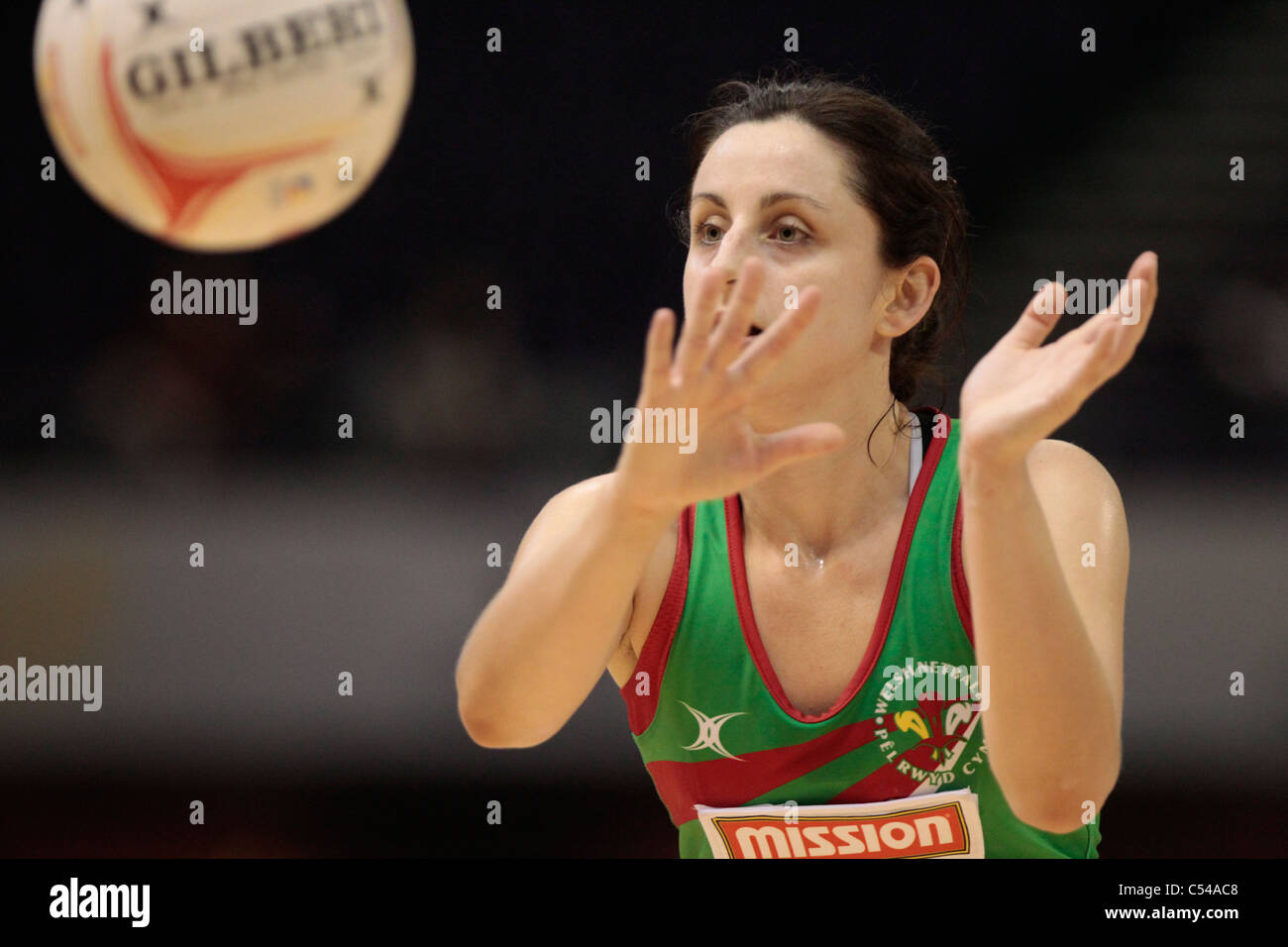 06.07.2011 Suzanne Drane of Wales in action during the Pool B match between Wales VS Fiji, Mission Foods World Netball Championships 2011 from the Singapore Indoor Stadium in Singapore. Stock Photo