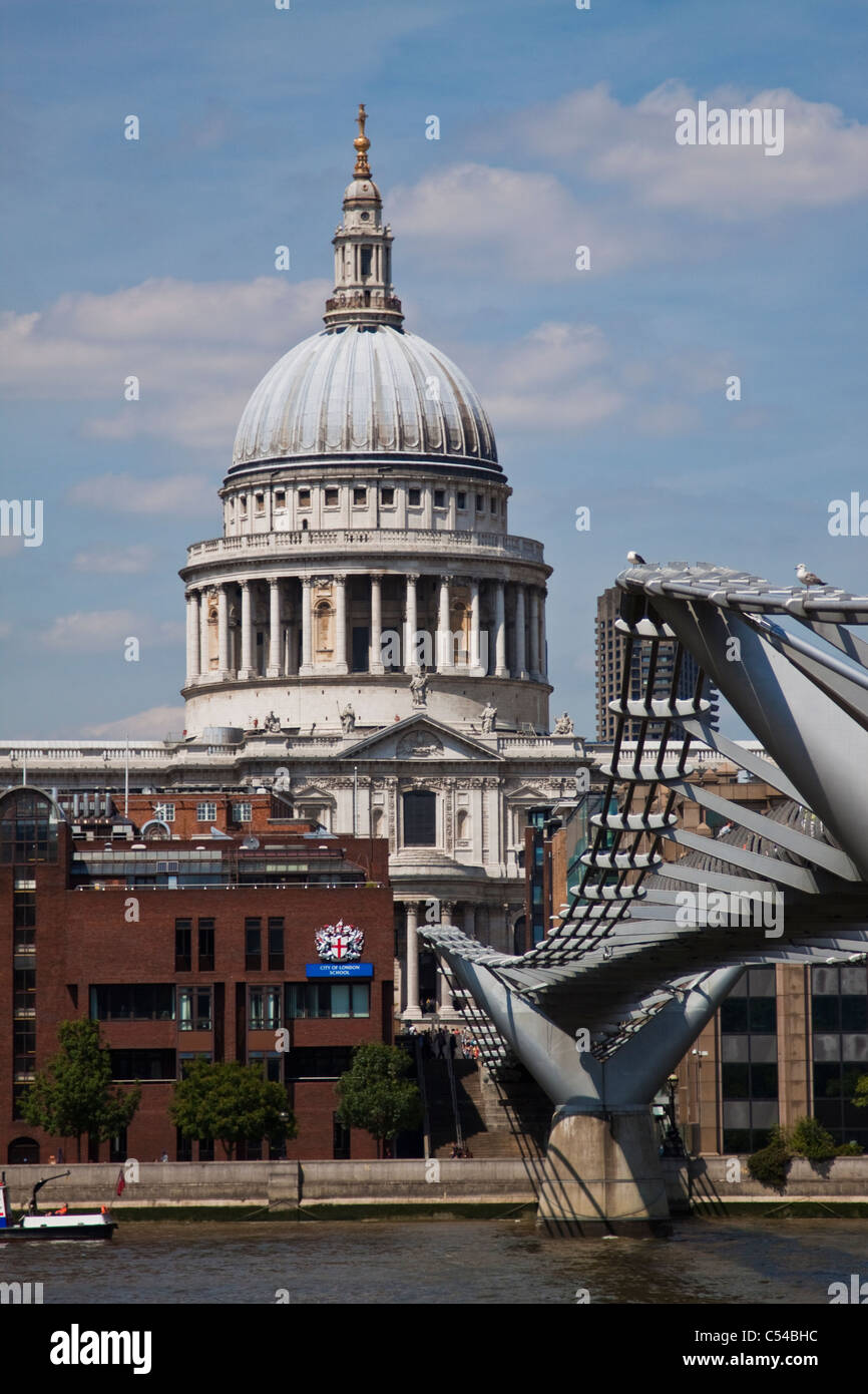 St.Paul's cathedral & Millennium footbridge Stock Photo