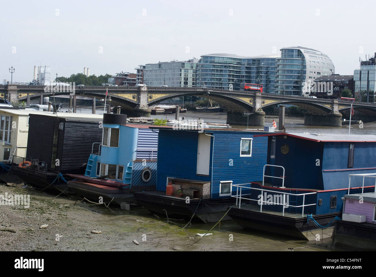 Chelsea houseboats hires stock photography and images Alamy