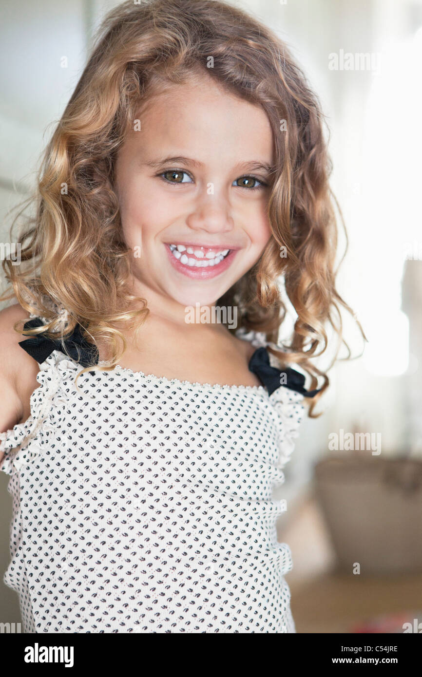 Portrait of a cute little girl smiling Stock Photo - Alamy