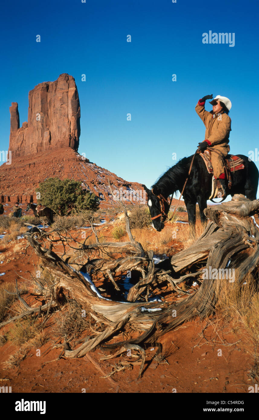 Navajo on horse hi-res stock photography and images - Alamy