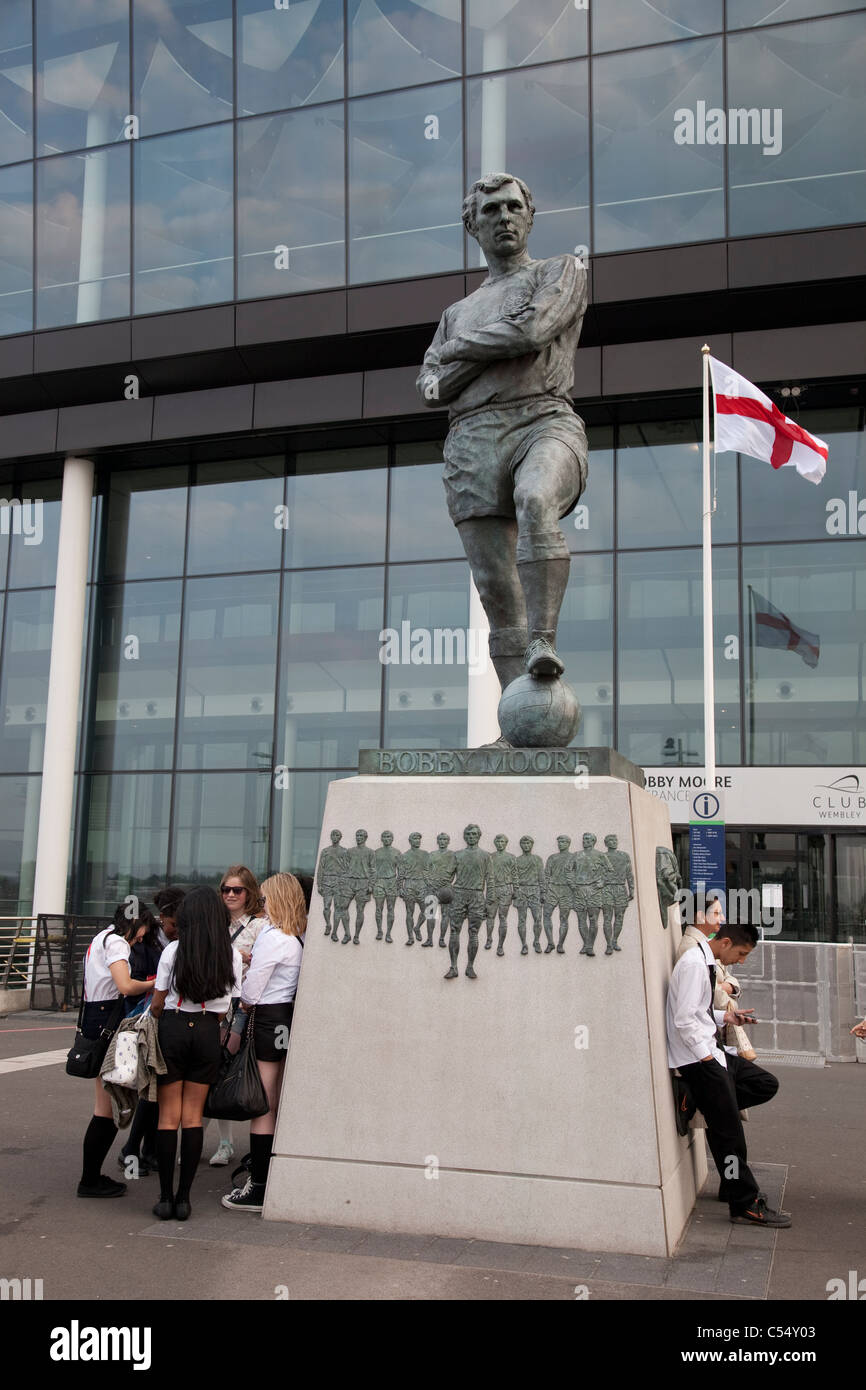 Bobby Moore Statue at Wembley Stadium, London, UK Stock Photo