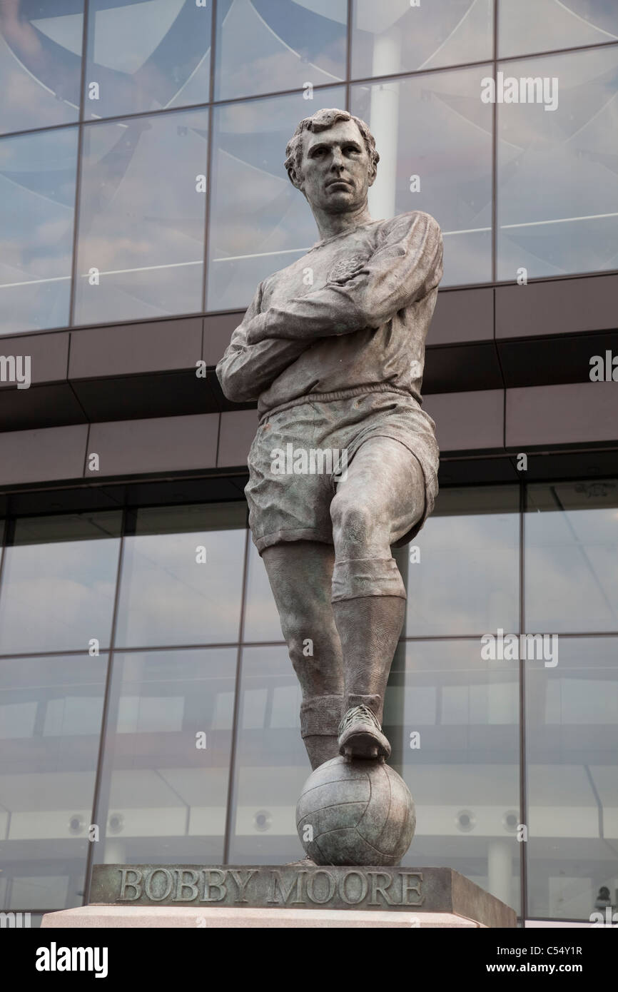 Bobby Moore Statue at Wembley Stadium, London, UK Stock Photo