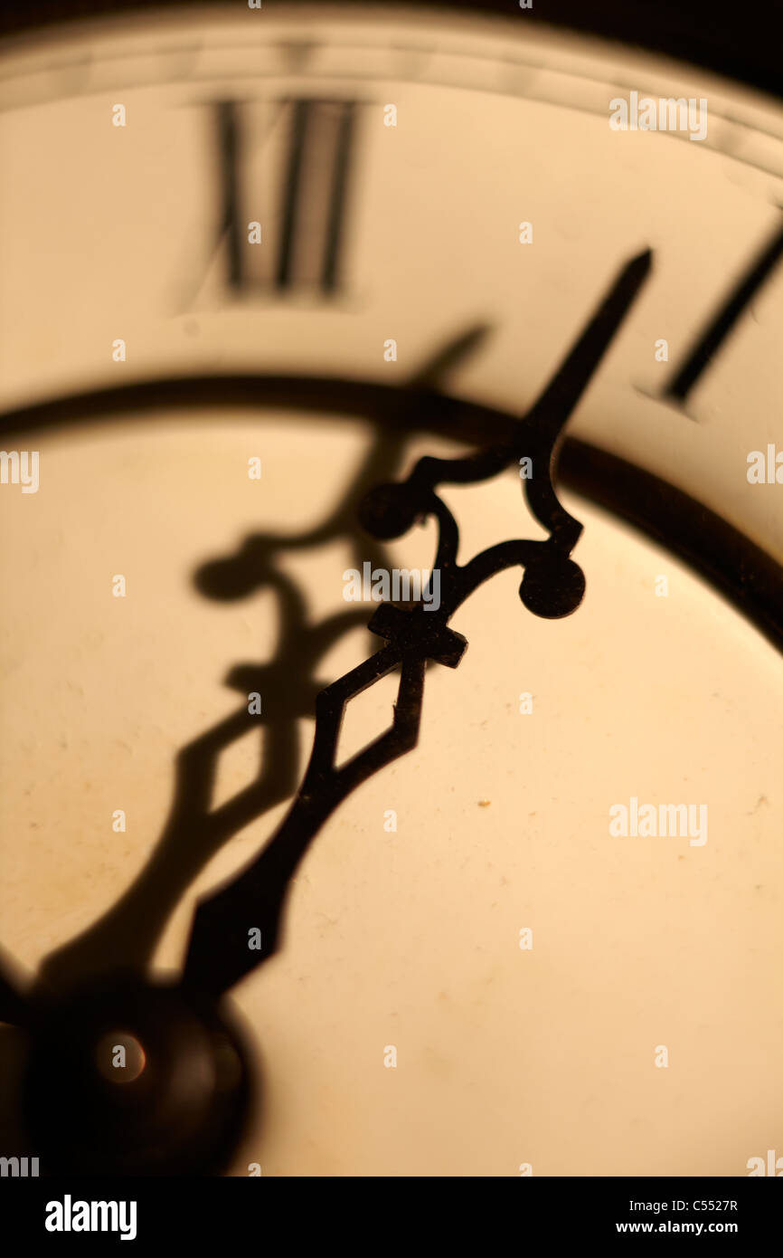 ANTIQUE CLOCK ORNATE HAND HOUR Stock Photo Alamy