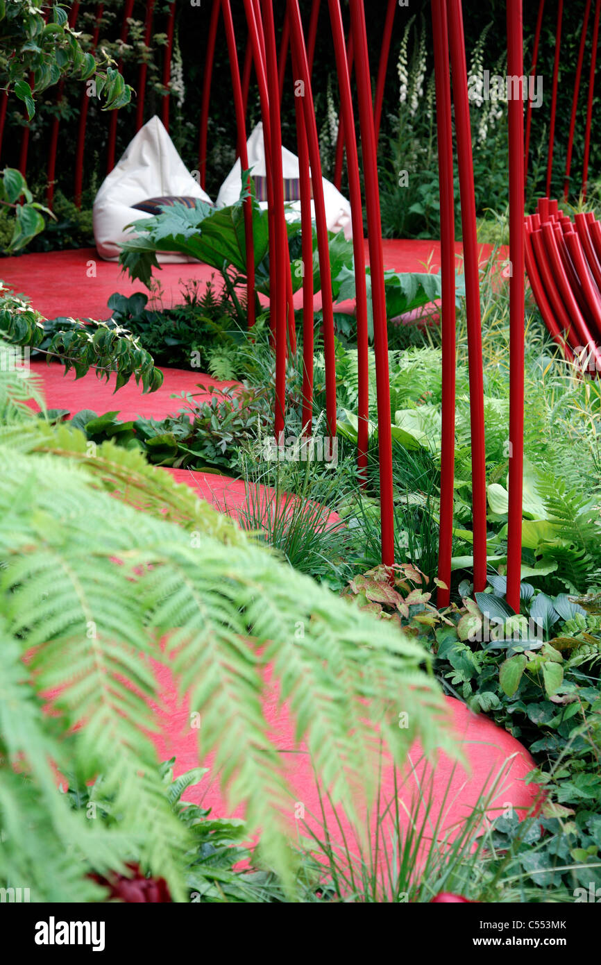 RHS Chelsea Flower Show 2011 Heart Foundation Garden designed by Anne-Marie Powell Stock Photo