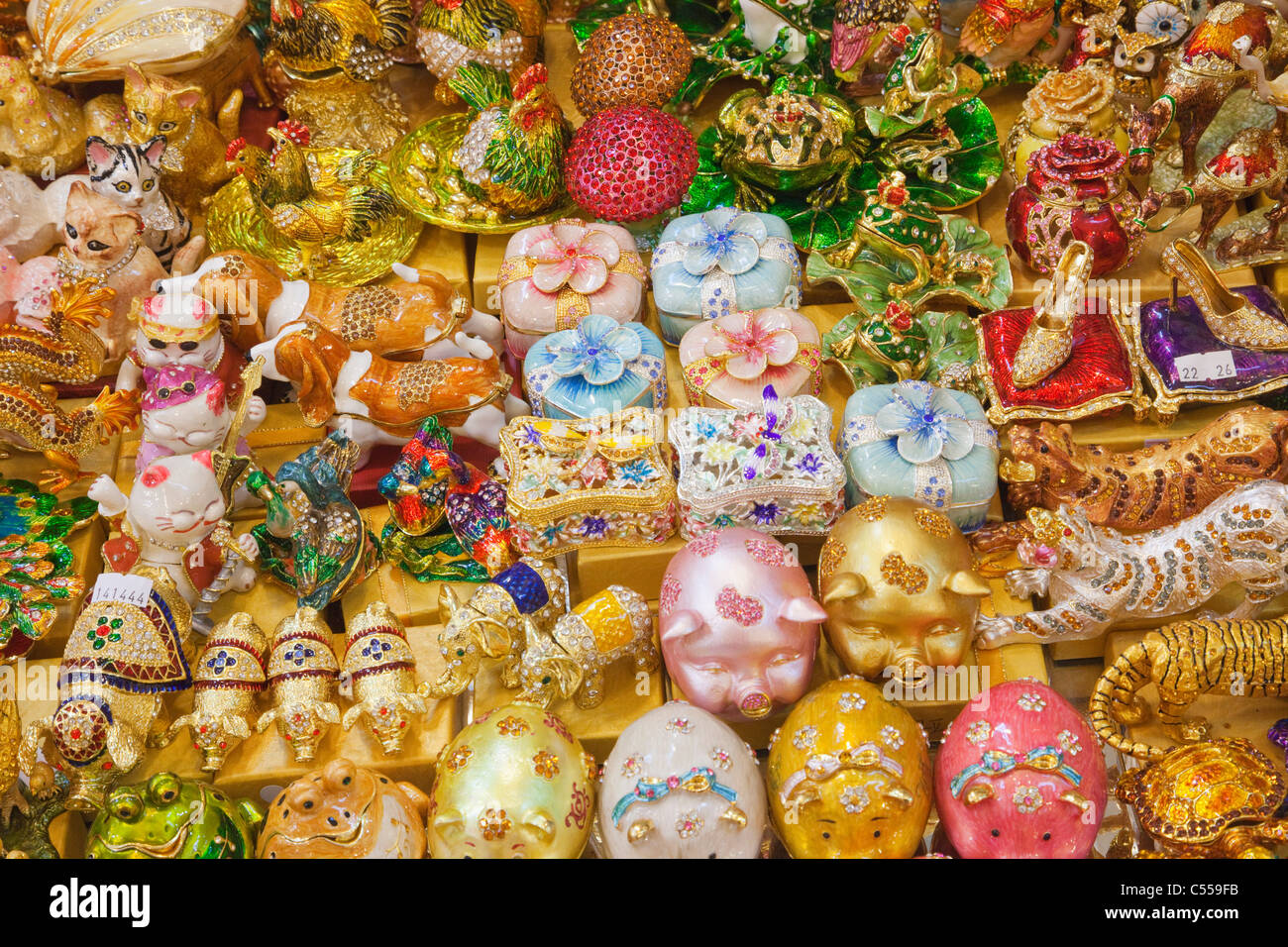 Souvenir shop display, Namdaemun Market, Seoul, South Korea Stock Photo