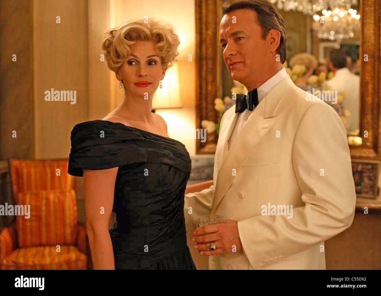 Tom Hanks Julia Roberts High Resolution Stock Photography and Images - Alamy