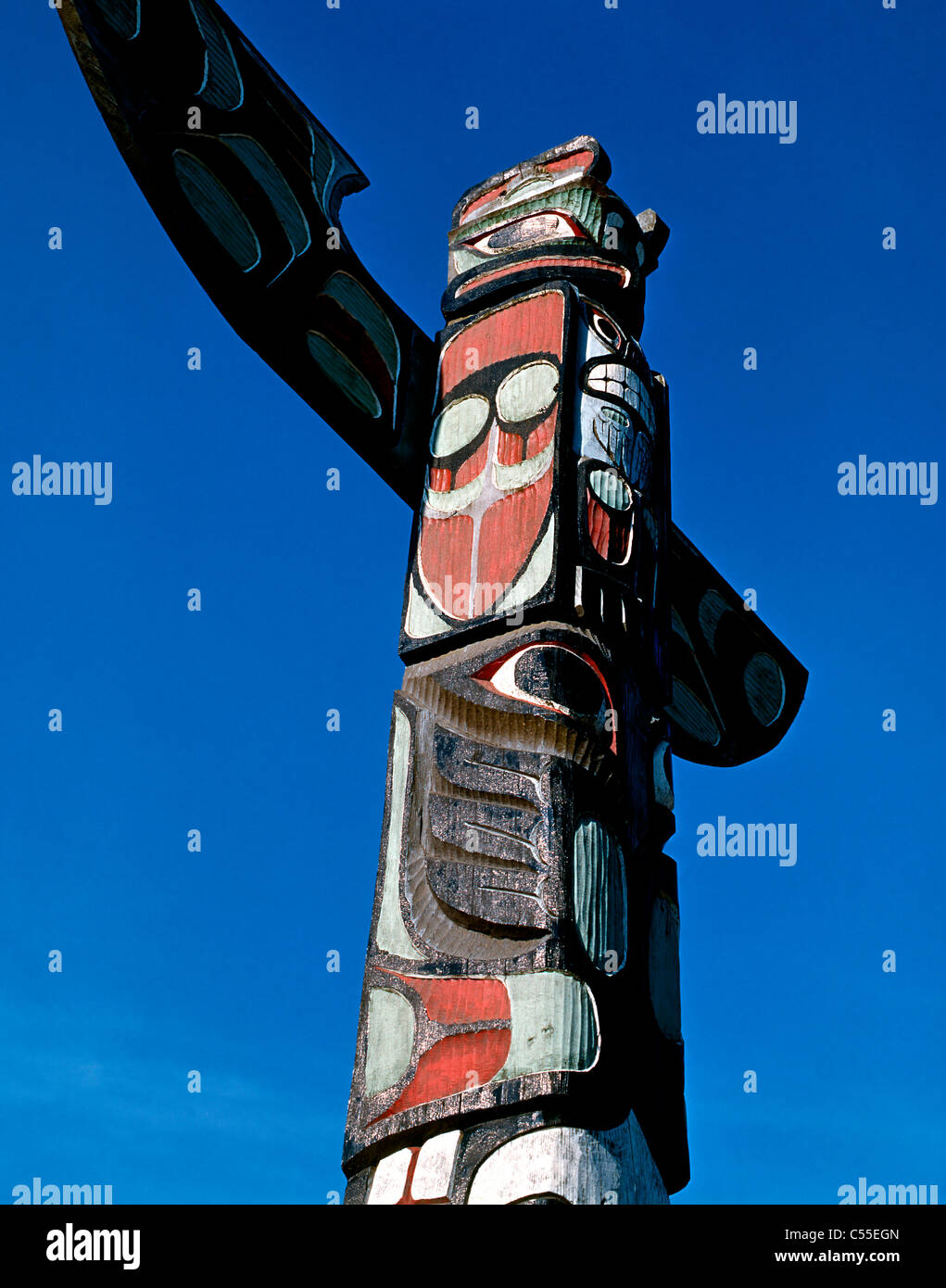 Olympic peninsula statue hi-res stock photography and images - Alamy