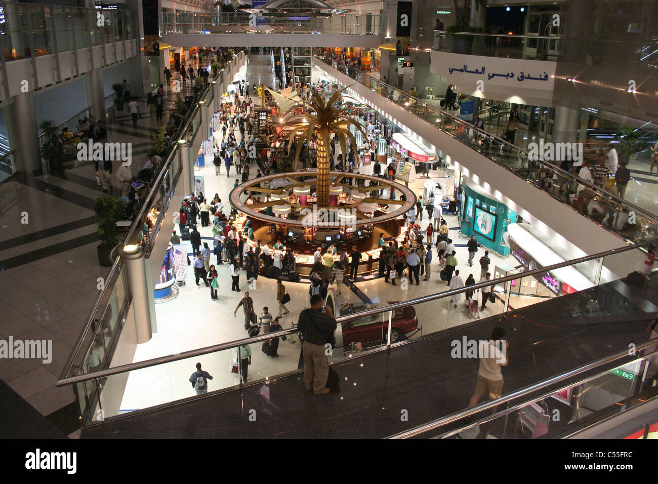 Dubai International Airport departures duty free Stock Photo - Alamy