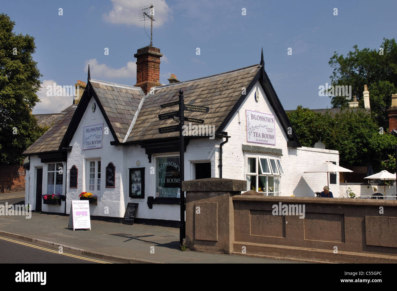 Blossoms tea rooms hires stock photography and images Alamy