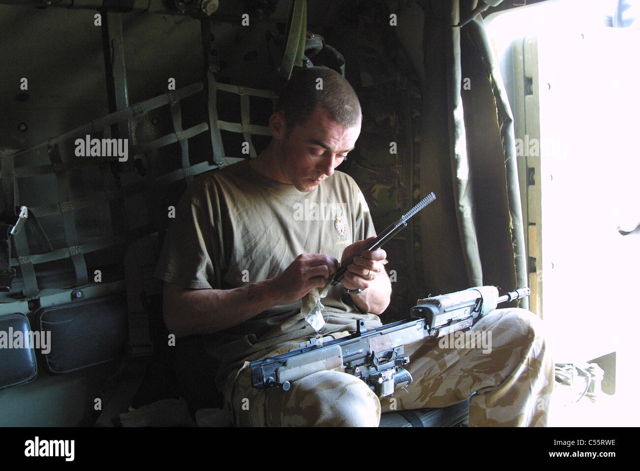 The Royal Fusiliers/Desert Rats in action, near Basra, during the 2003 ...