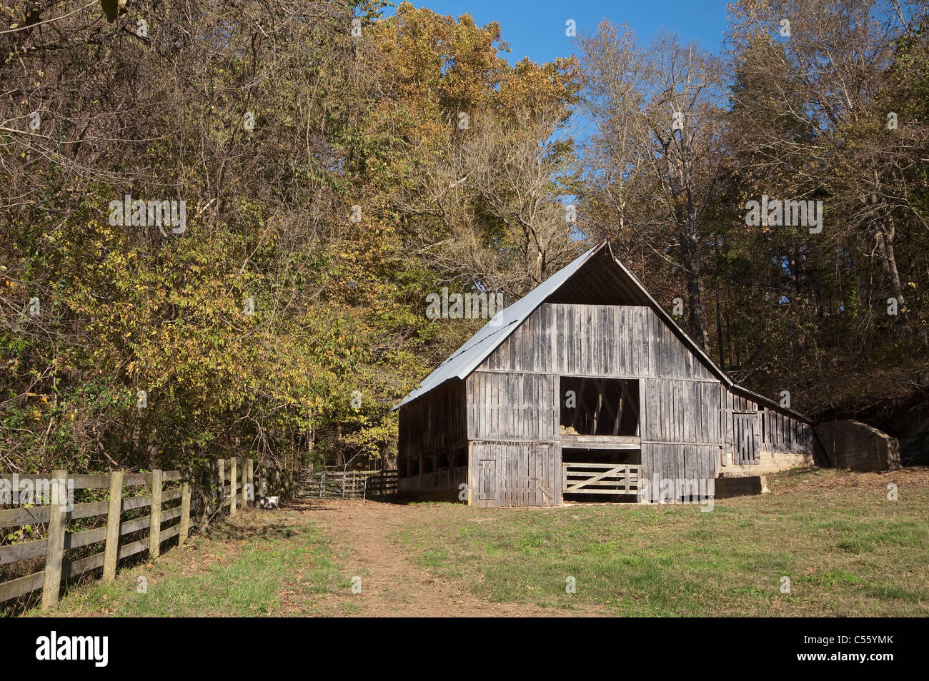 Old Barn In A Field Boxley Valley Arkansas Usa Stock Photo
