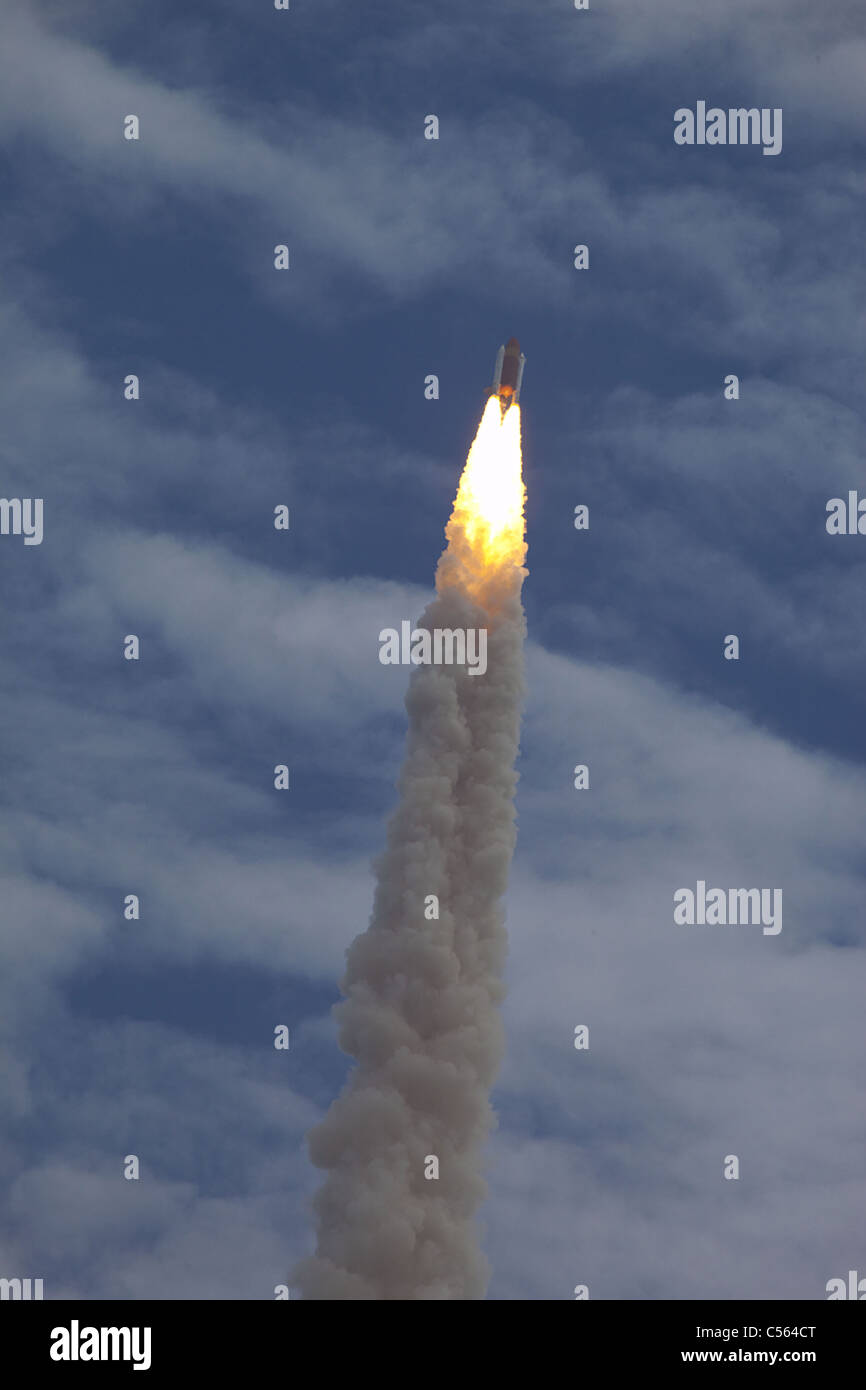 Atlantis STS-135 lifts-off on the final space shuttle mission at NASA's ...