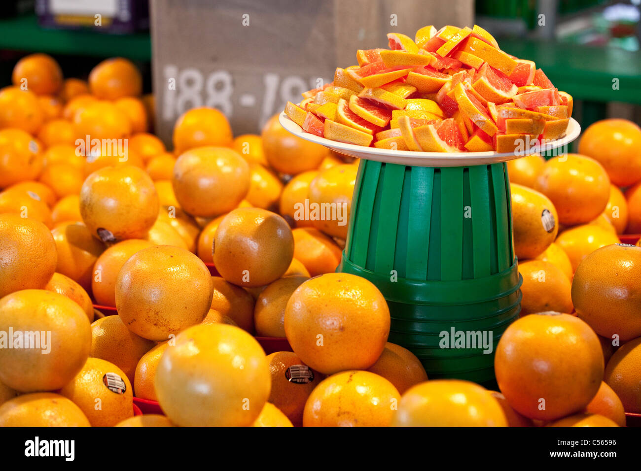 Oranges, Jean-Talon Market (March Jean-Talon) in Montreal Canada Stock Photo