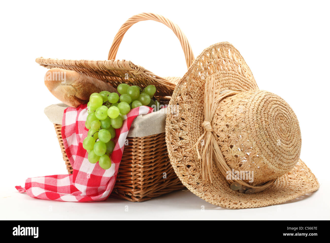 https://c8.alamy.com/comp/C5667E/picnic-basket-and-straw-hat-isolated-on-white-background-C5667E.jpg
