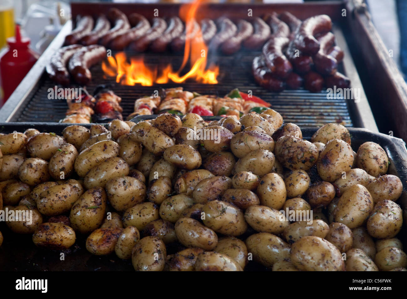 Thursday Food Market, Covent Garden, London, England Stock Photo Alamy