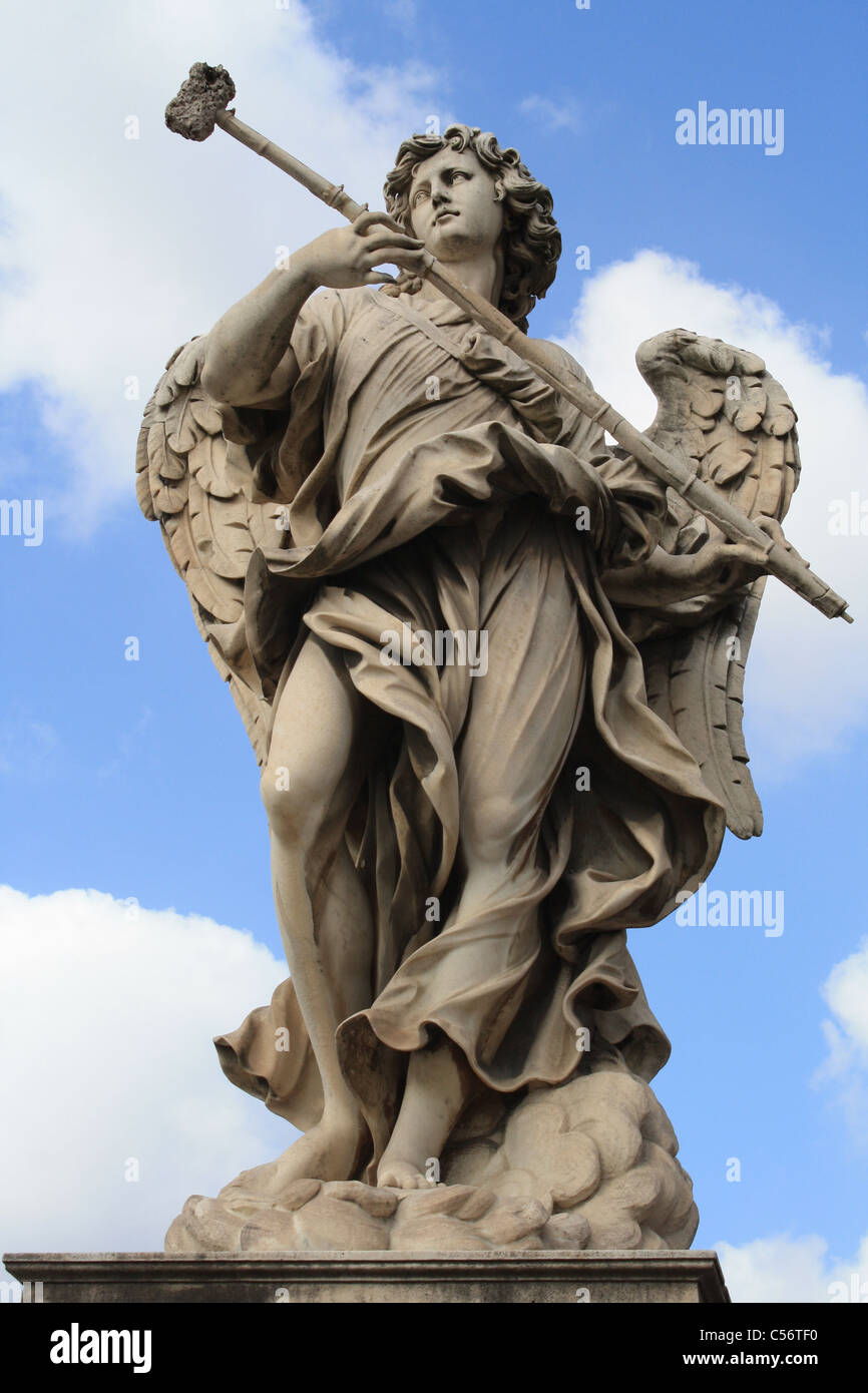 Stone angel statue hires stock photography and images Alamy