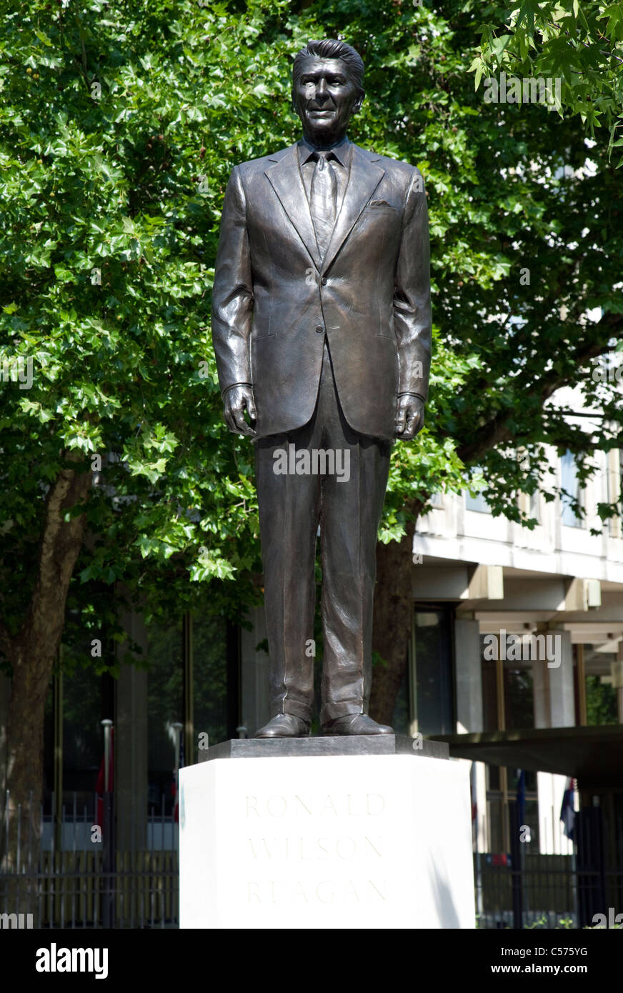 Ronald Reagan statue, Grosvenor Square, London Stock Photo