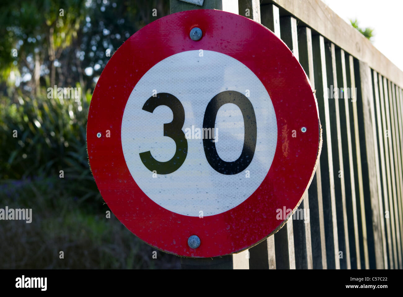 30 speed limit hi-res stock photography and images - Alamy