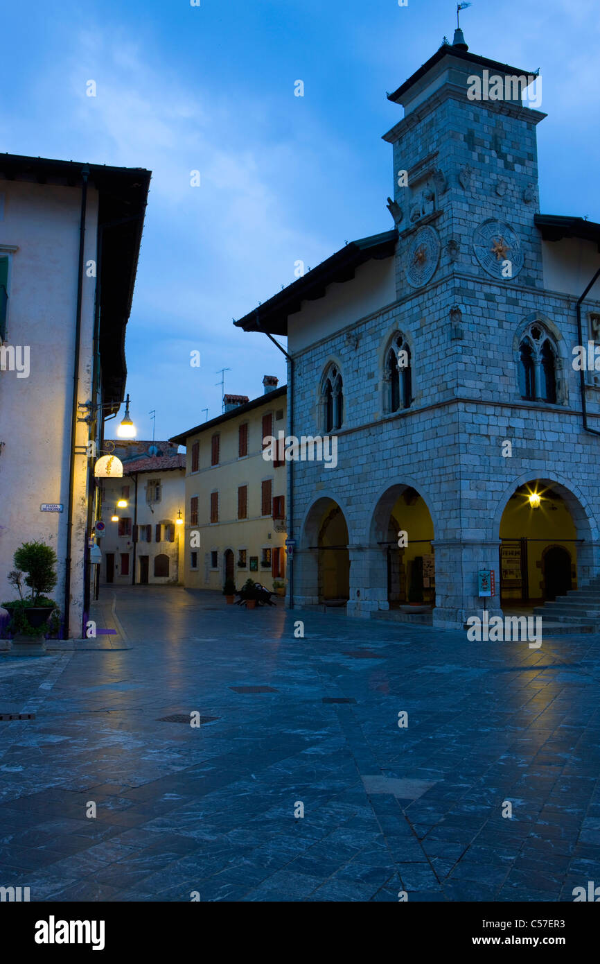 Venzone, Italy, Europe, Friuli-Venezia Giulia, town, city, Old Town, city hall, dusk, twilight, lighting, lights, Stock Photo