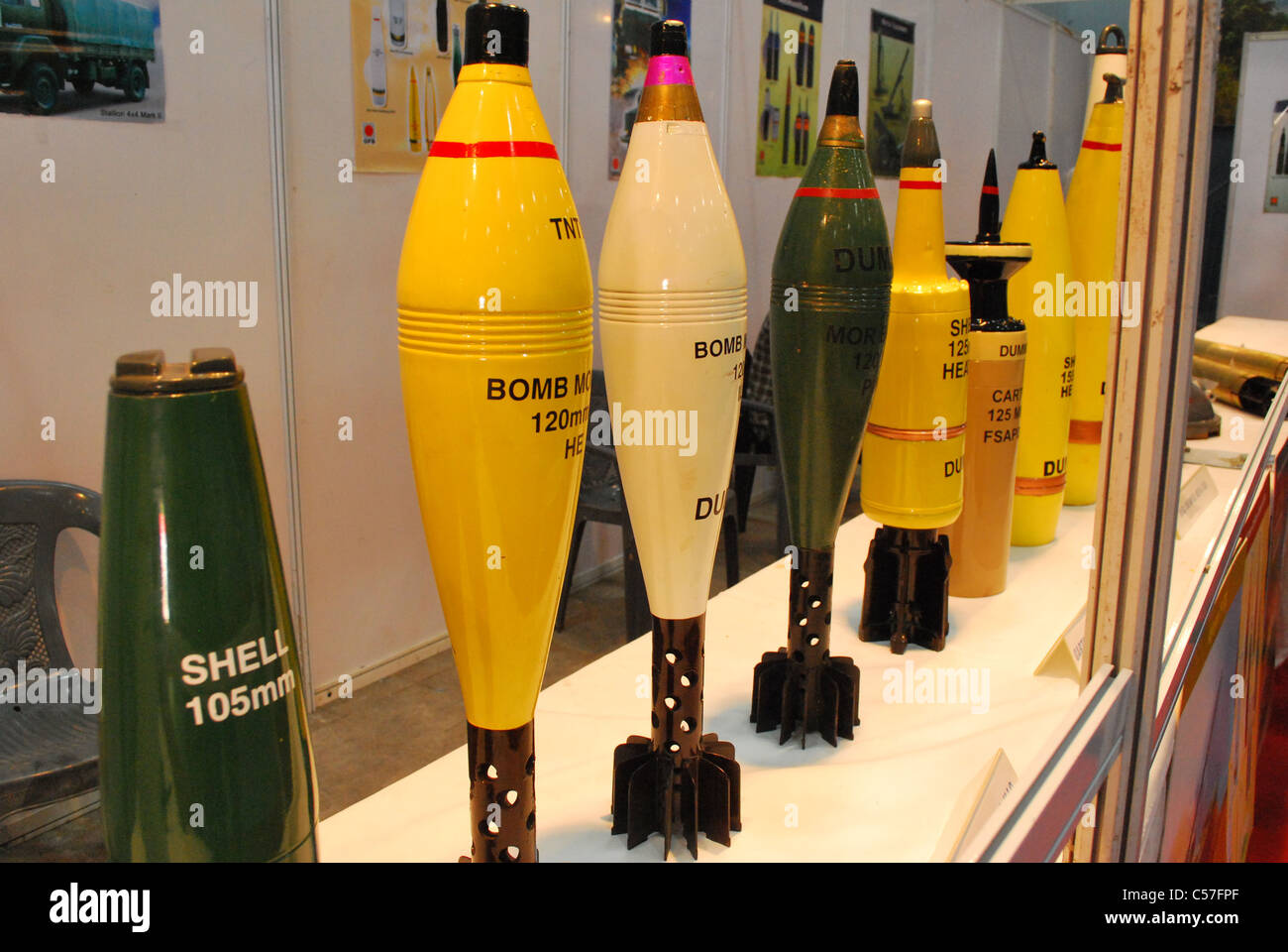 BOMB 81 MM MORTARHE,SMK and I LLG Stock Photo Alamy