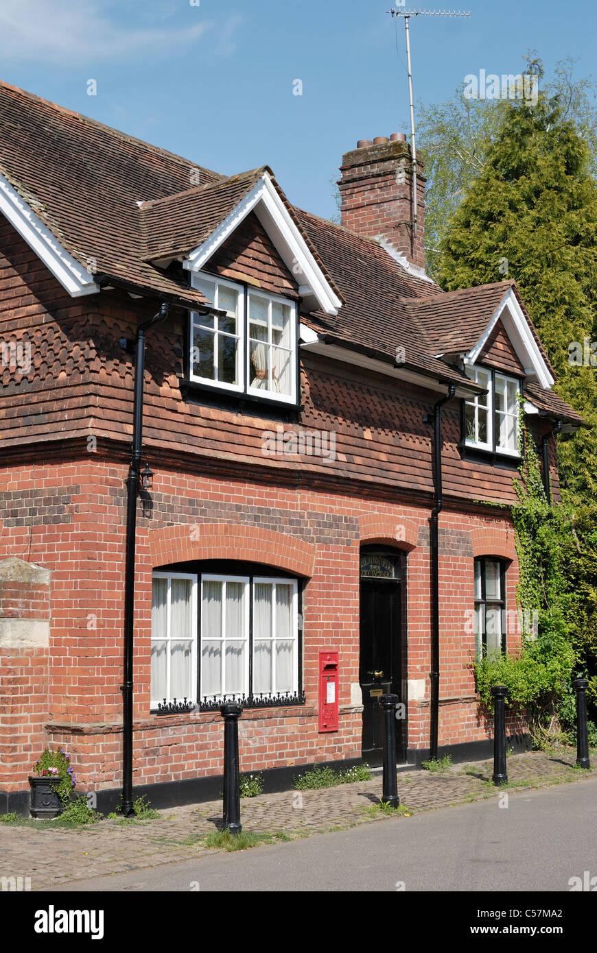 The Post Office in the village of Shoreham, Kent, England. Brick and tile building Stock Photo